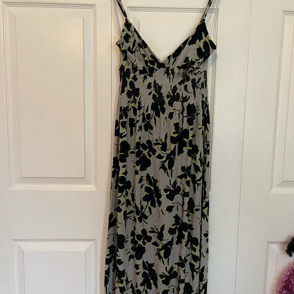 Ruched Waist Maxi Dress - Picture 2 of 3